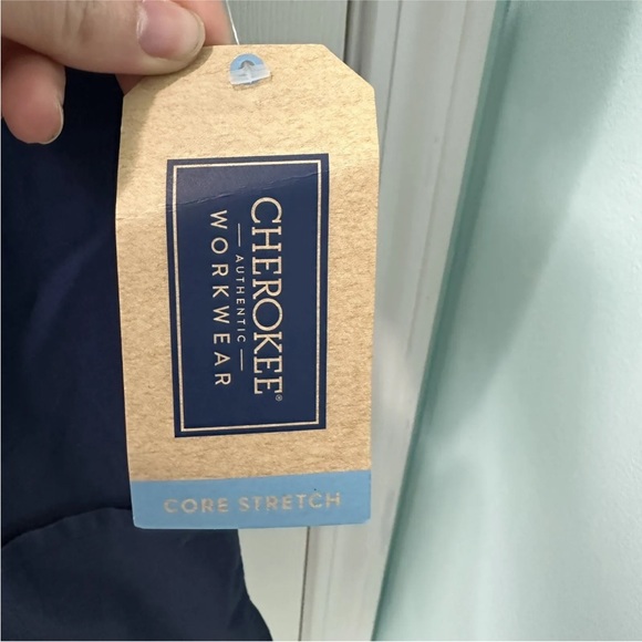 NWT Cherokee Workwear Womens Navy Stretch V-Neck Top Size Small - Picture 4 of 8